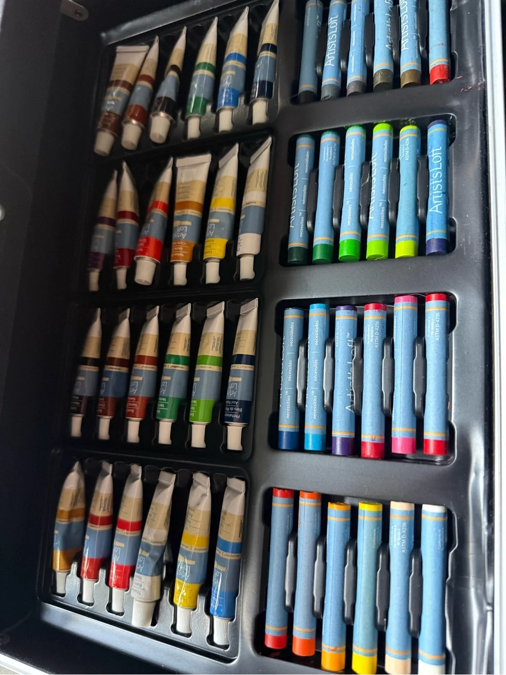 Artist's Multi-Color Home Office Art Set - Complete Painting & Drawing Kit